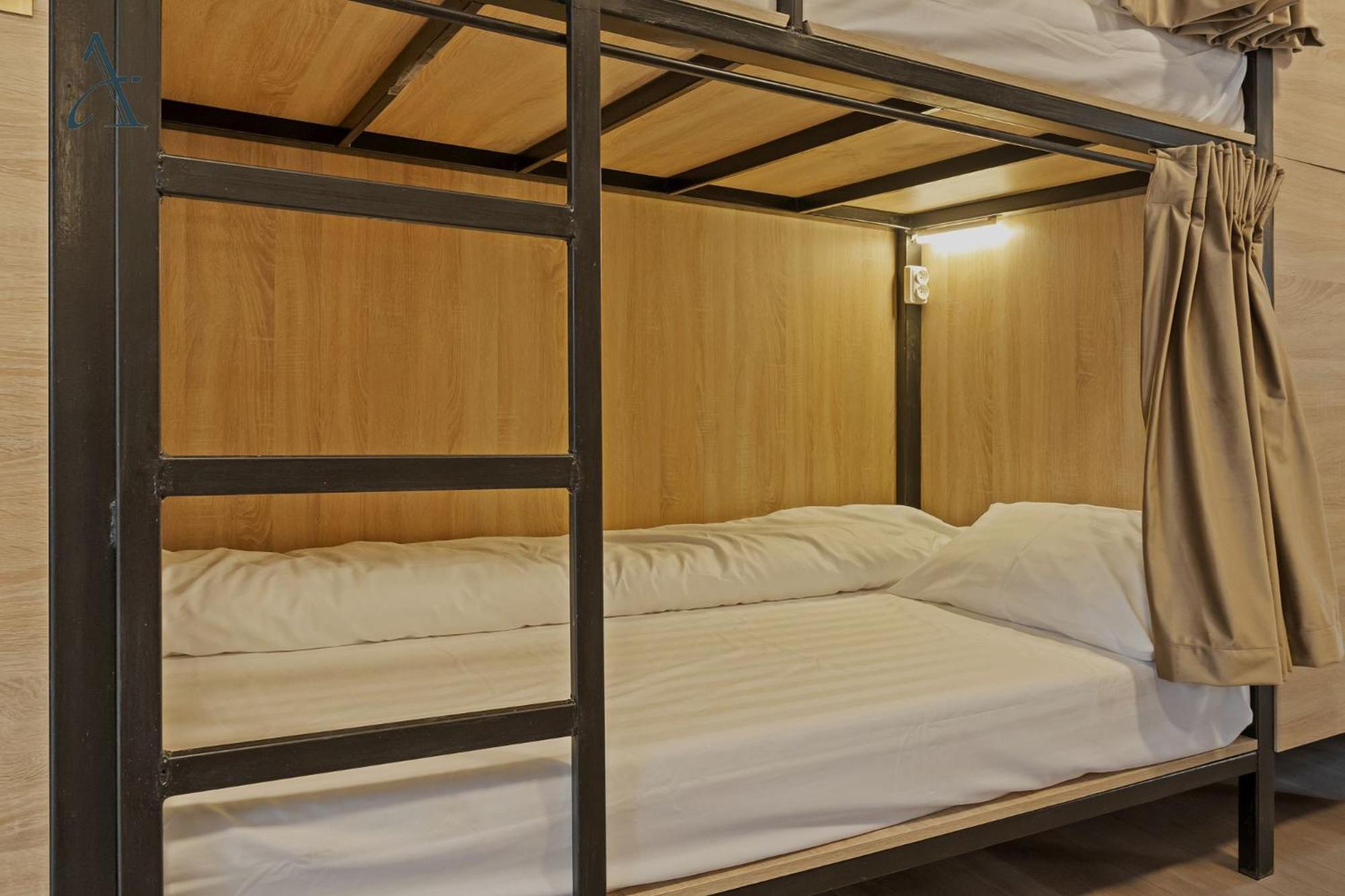 Ramana Garden Hostel - Self-Service Accommodation Бухарест Экстерьер фото