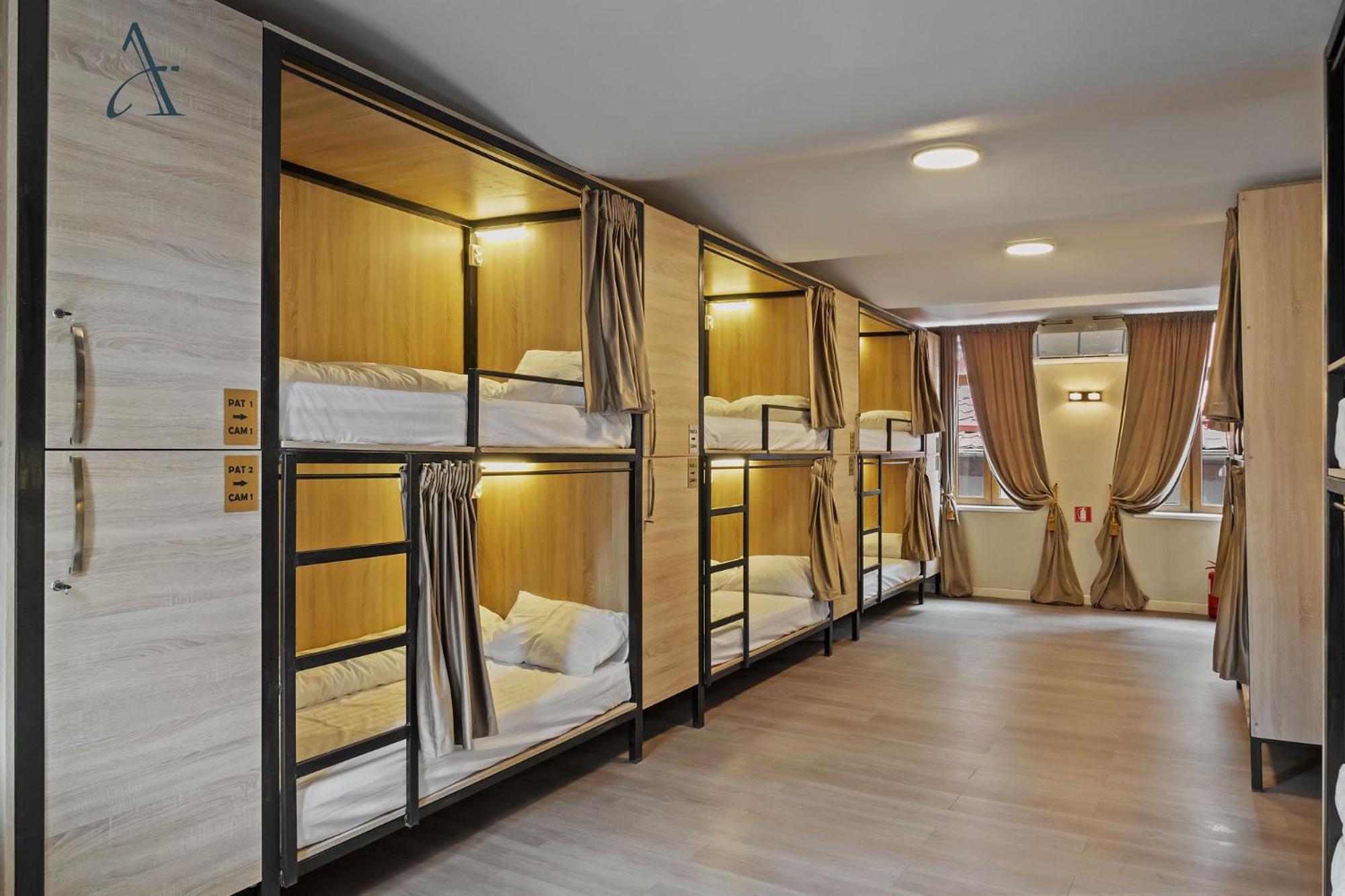 Ramana Garden Hostel - Self-Service Accommodation Бухарест Экстерьер фото